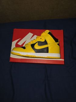 Nike Dunk High Maize Size 10