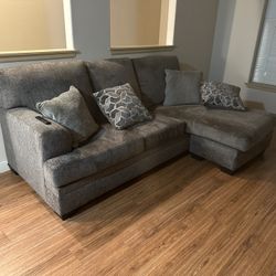 Stonemead reversible Sofa