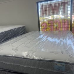 QUEEN SIZE MATTRESS & BOX SPRING BED SET