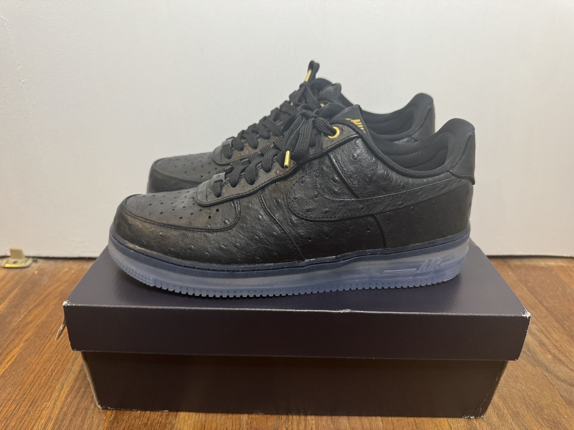 Men's Nike Air Force CMFT LUX