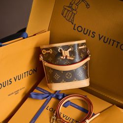 𝐍𝐀𝐍𝐎 𝐍𝐎É Handbag