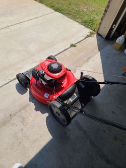 Craftsman M100 new mower...come & get it starts on 1st pull $200cash