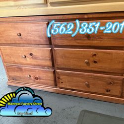Six Drawer Oak Pinewood Dresser Drawer Chest