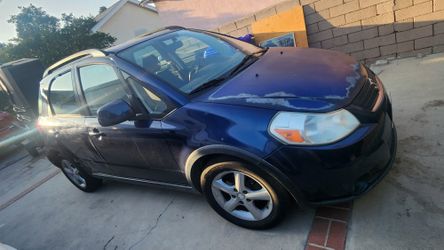 2008 Suzuki  4 Puertas  4 Cilynders. Economico.