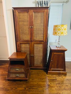 Pier 1 Wood & Wicker Bedroom Set