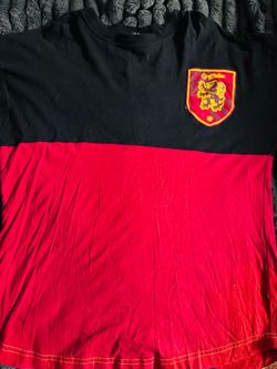 Authentic Universal Gryffindor Spirit Shirt Size Medium