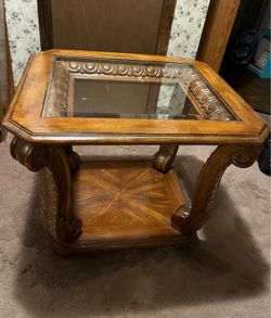 Vintage Traditional Oak End Table with Carved Legs & Glass Top