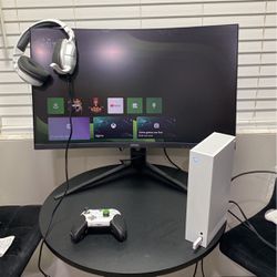 27 Inch Gaming  Monitor With Xbox Series S