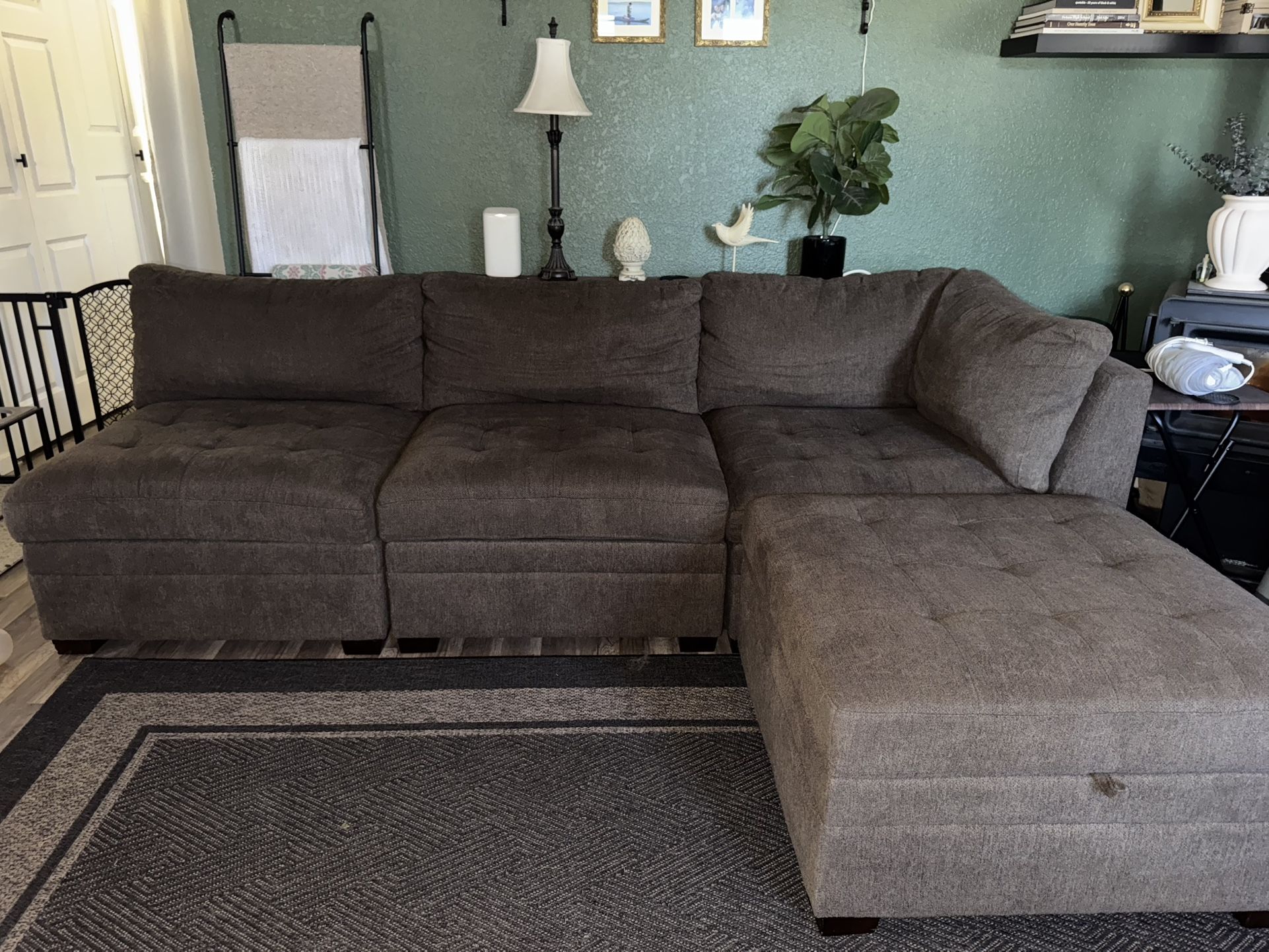 PENDING - Thomasville Tisdale Modular Sectional (Costco)