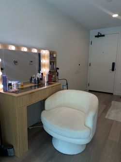 vanity swivel chair
