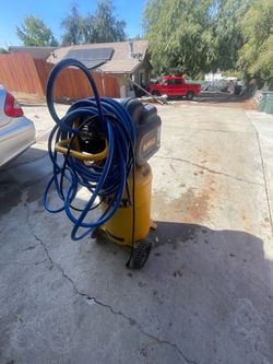 DEWALT Portable Air Compressor: Oil Free, 15 gal, Vertical