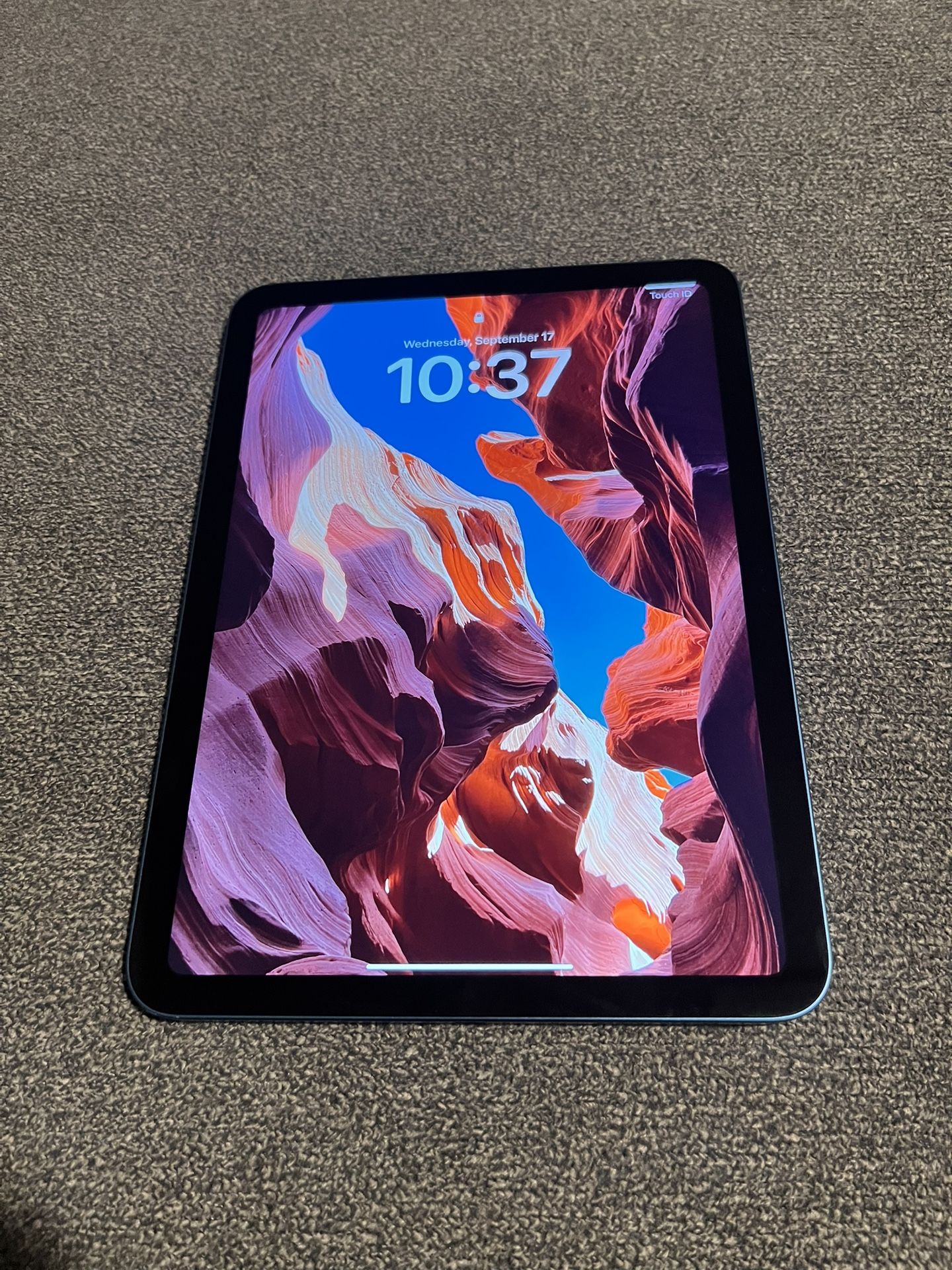 iPad (A16) 11inch 128GB - 11th Gen - blue (LIKE NEW)