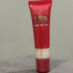 LES BEAUTY Matte Face Primer 
