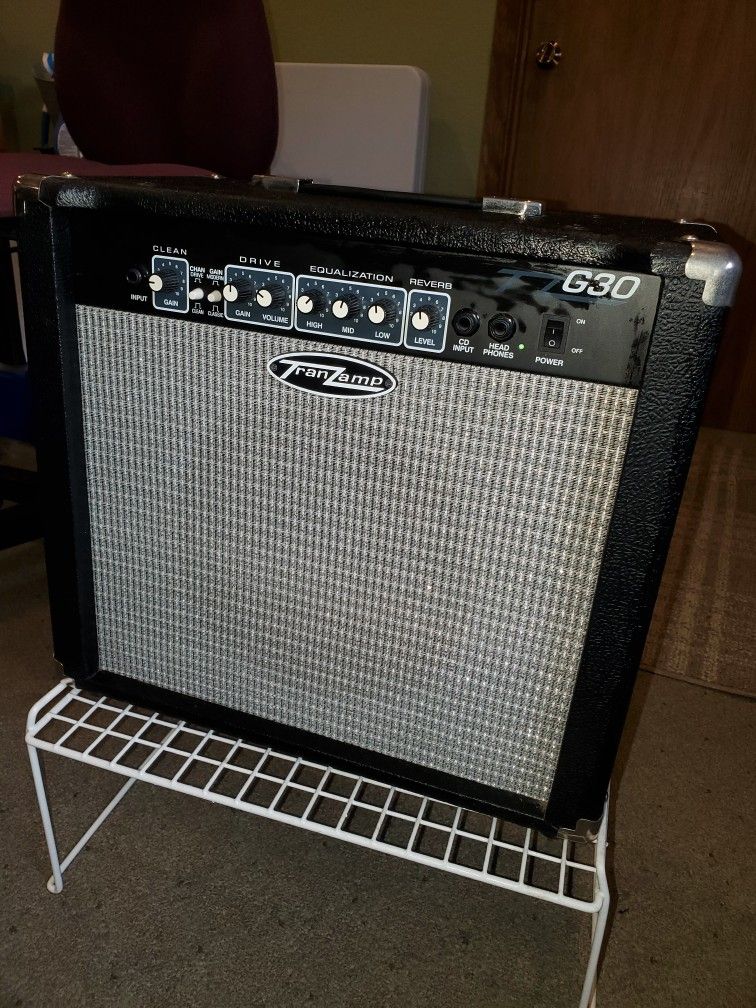 Genz Benz G30 TranzAmp Speaker/ Amplifier