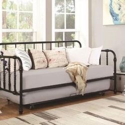 Brand New Black Metal Daybed with Pullout Trundle