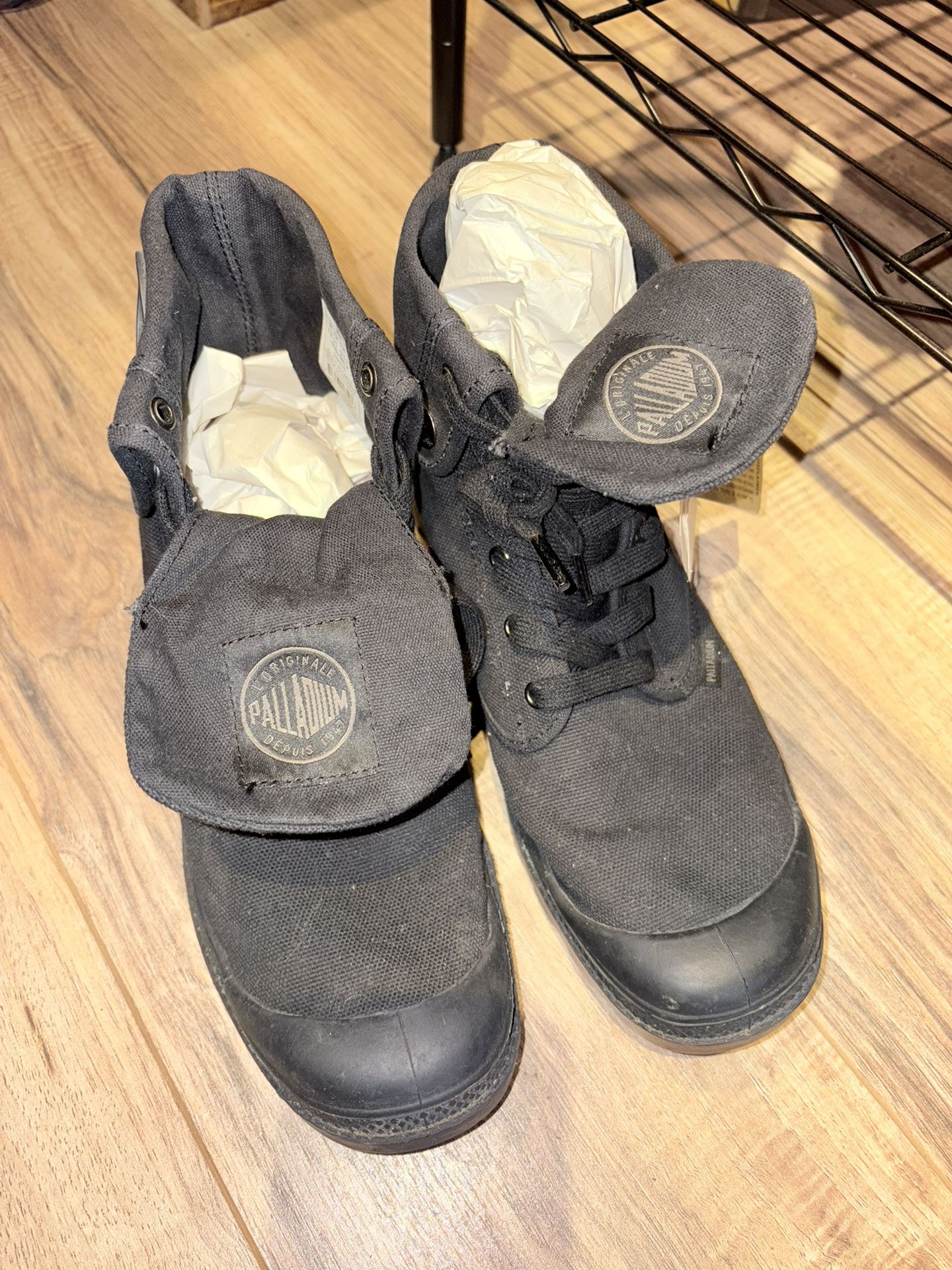 NEW Palladium Men’s Boots 9.5