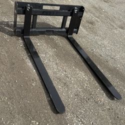Skid Steer Track Loader Pallet Fork Attachment 60” Forks Heavy Duty