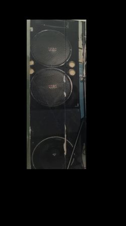 Have Two Doble Speaker 18”inch 700 Wats Each.. And Chewing Vega Base Have Two 800 Wats Each ..