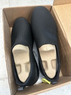 Skechers shoes brand new 