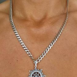 Silver chain and silver pendant, Silver chain, silver pendant