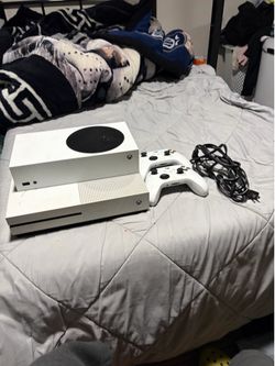 Xbox series S And Xbox one s