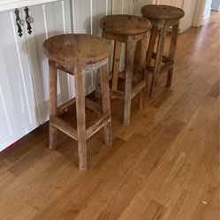 3 solid oak counter stools