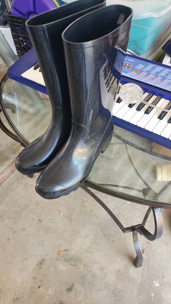 Rubber Rain Boots Lighly Use Size 10