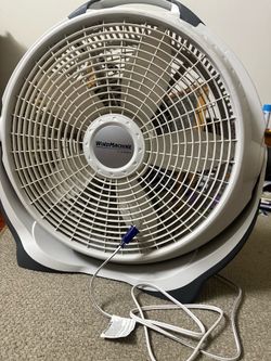 Lasko WindMachine 20” model 3300 (pivoting floor fan, 3-speed)