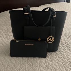 Authentic MK Purse and wallet