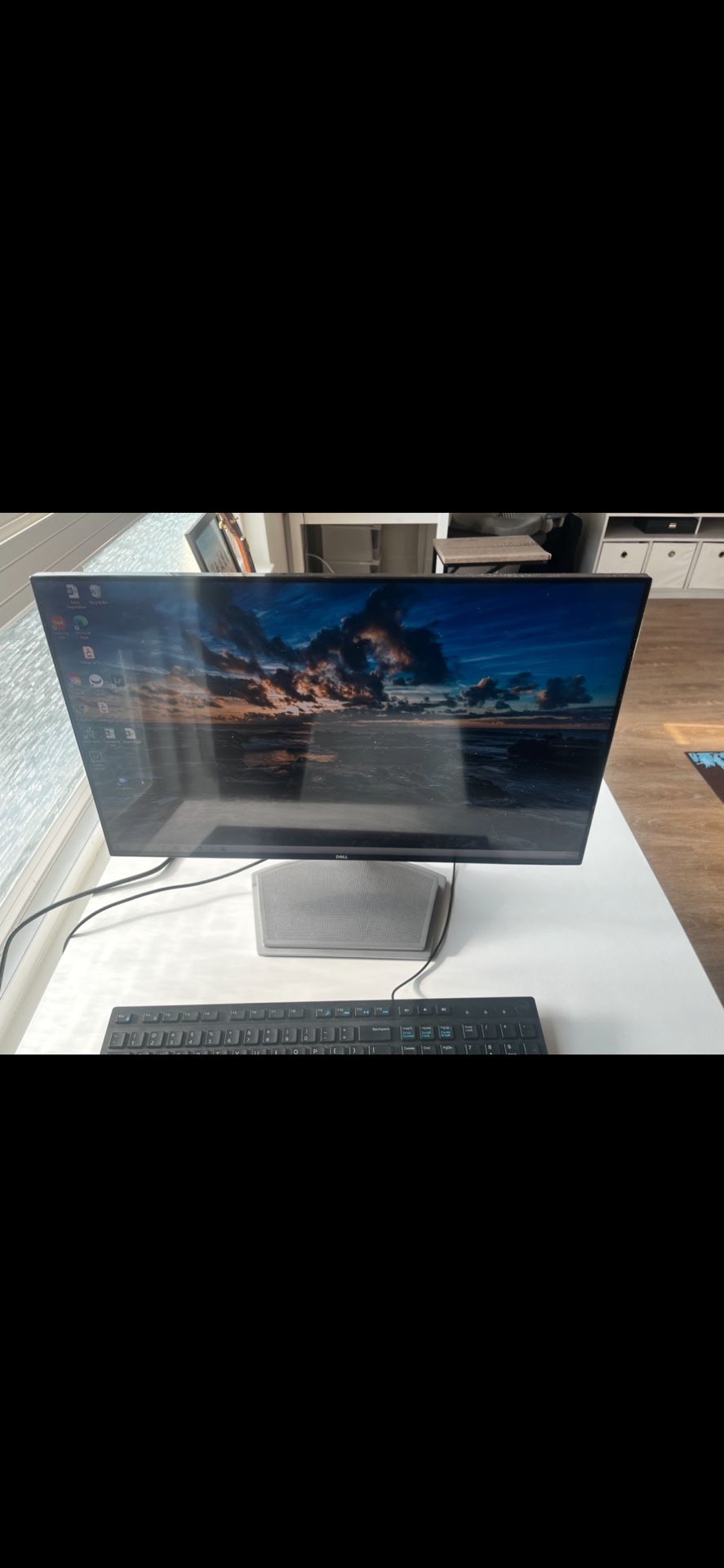 Dell S2418H monitor With Speaker 