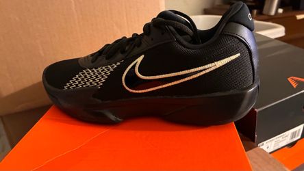 9.5 Nike GT Cut Academy