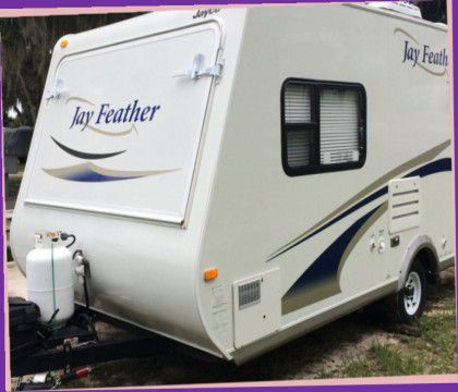 Photo $800 Excellent Condition 2010 Jayco Jay Feather At Looking.