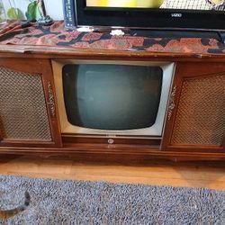 Antique TV Stereo Record Player 