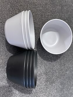 Moving out sale. Pack of 8 small bowls (plastic) NEW