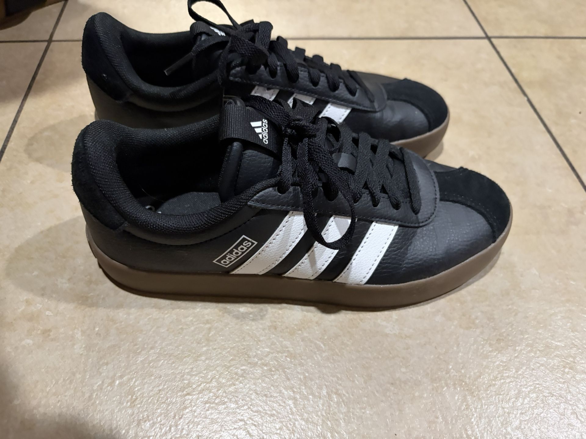 Women’s Adidas Court Tennis Shoes