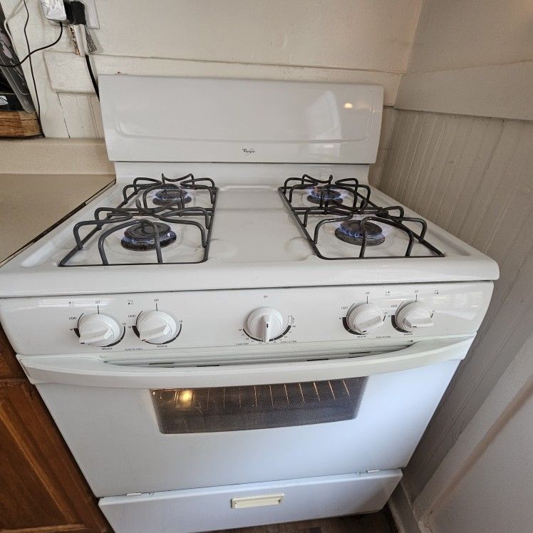 Whirlpool Fteestand oven