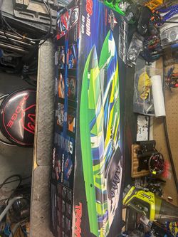 Traxxas M41 boat - brand new