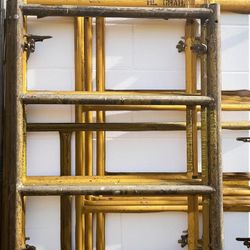 4 Foot Wide By 3 Foot Wide Scaffolding With Factory Platforms 11 Sections Plus The Wheels