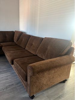 Luxurious L shape couch