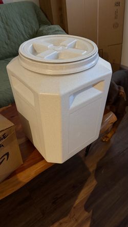 Gamma Vittles Vault Plus Pet Food Container, 50 lbs., Large