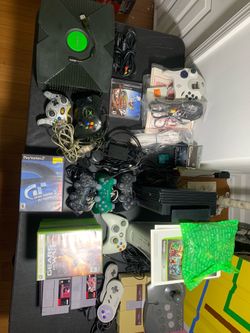 5 Gaming Consoles with video games Lot
