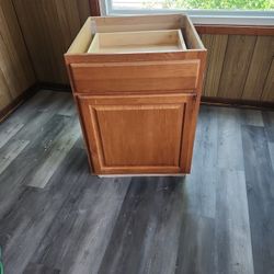 Kitchen Cabinet H34×D24×W24