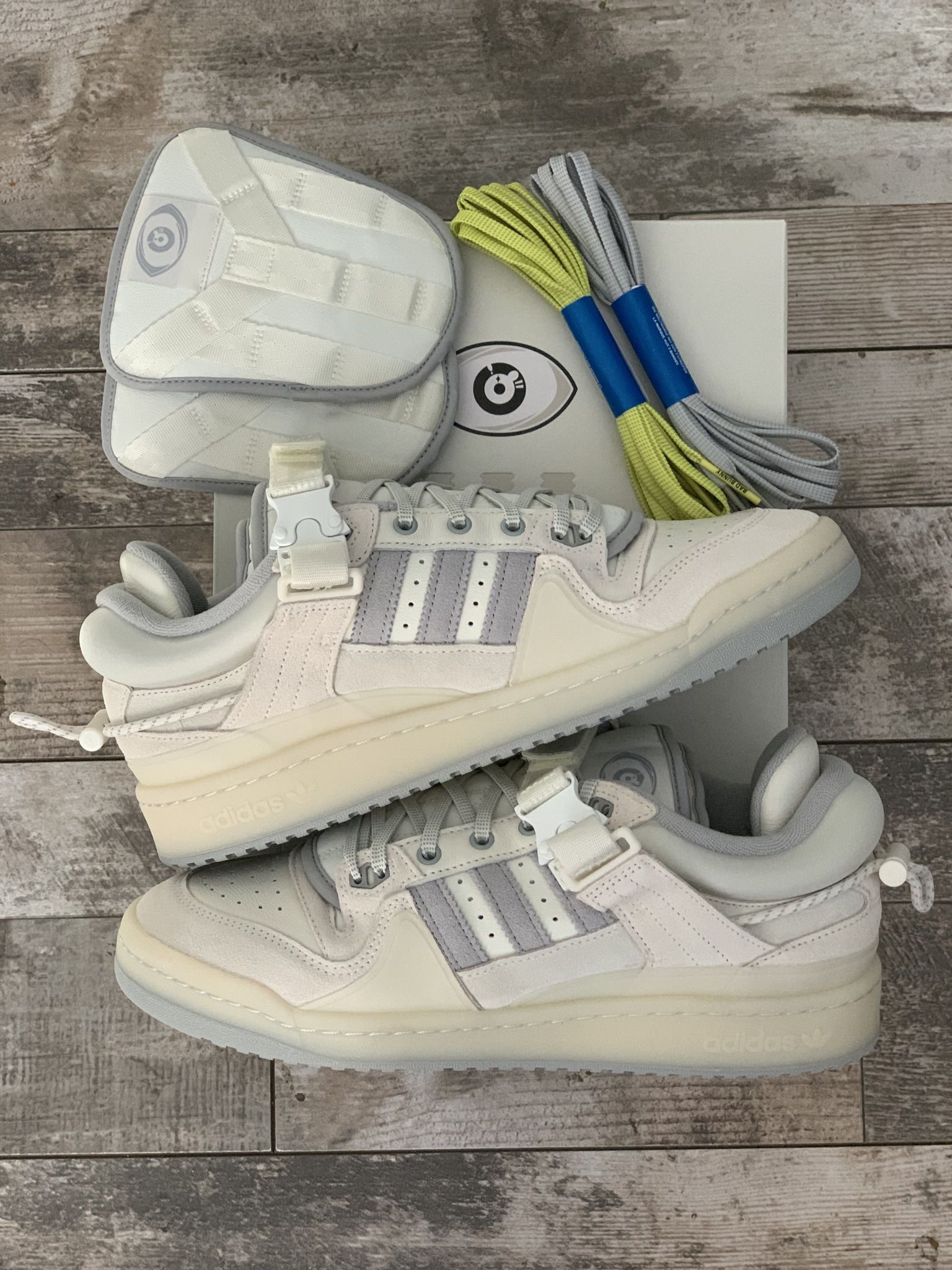 Size 9 Men’s Adidas Bad Bunny X Forum Buckle Low Last Forum