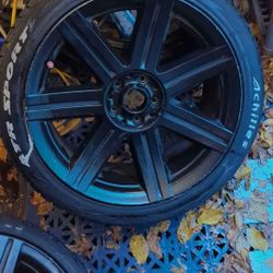Nice rims 245/40ZR19 98 w extra load tires included (set of 2)