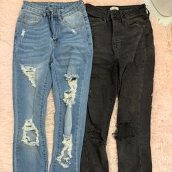 Ripped Skinny Jeans (Forever 21) 