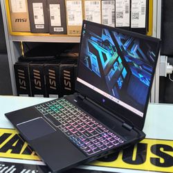 Acer Predator Helios 300 PH315-55-70ZV Laptop Computer