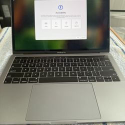 MackBook Pro (13-inch, 2019, Two Thunderbolt 3 ports)