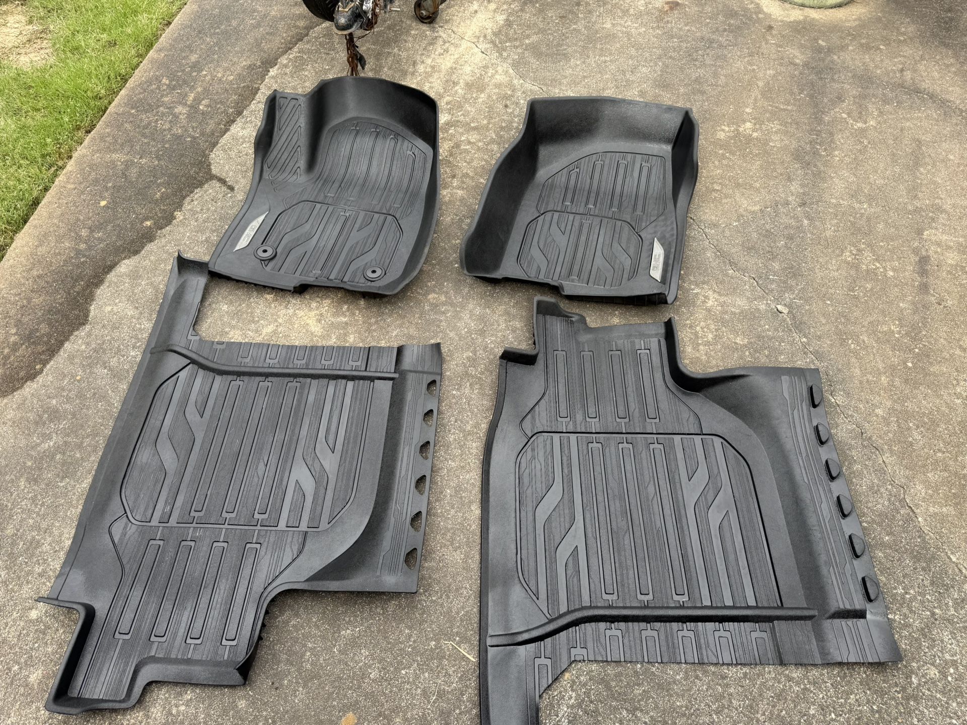 FRONT AND BACK FLOOR MATS
