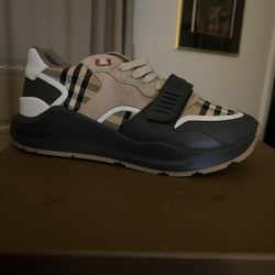 Burberry Sneakers