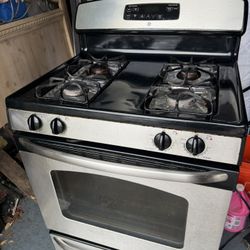 GE Gas Stove 